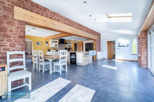 Kitchen/Dining/Family Room- click for photo gallery